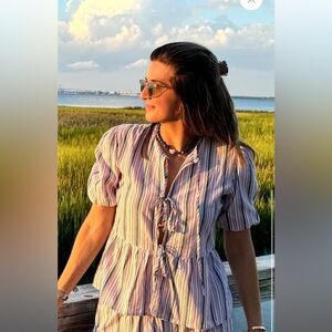 Chakeris tie front top